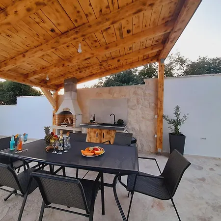 Ferienhaus Iva *